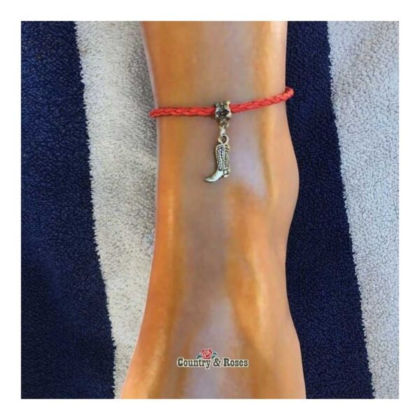 NO SE USA - ELIMINAR - Tobillera o Brazalete rojo con bota