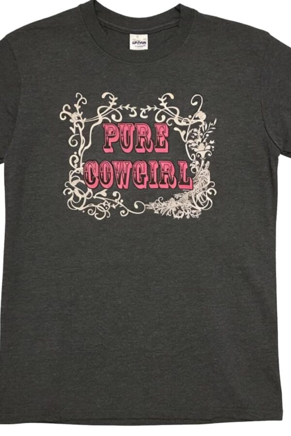 Vista frontal de la camiseta gris oscuro para mujer con diseño Pure Cowgirl.
