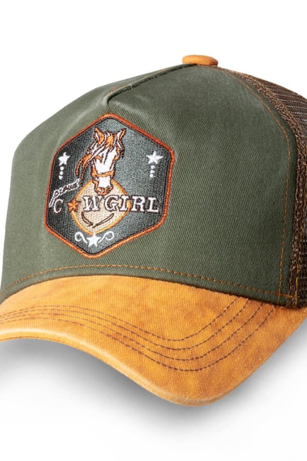 Gorra Proud Cowgirl con bordado de caballo estilo western.